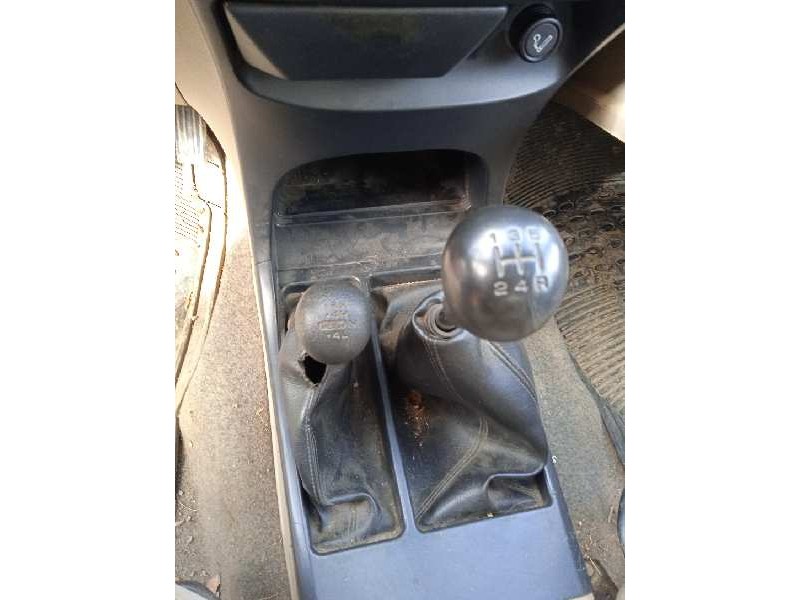 nissan terrano/terrano.ii (r20) del año 2000