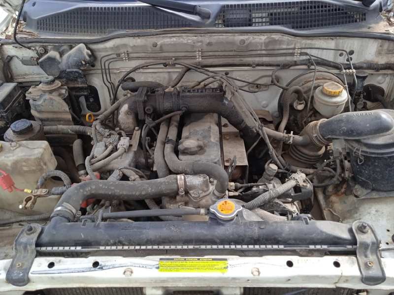 nissan terrano/terrano.ii (r20) del año 2000