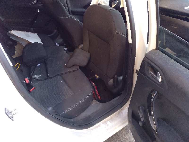 peugeot 208 del año 2016