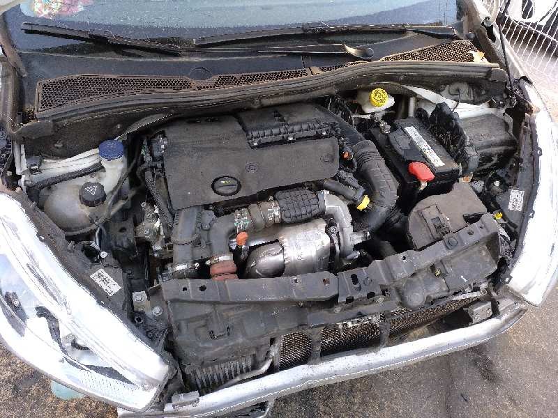 peugeot 208 del año 2016