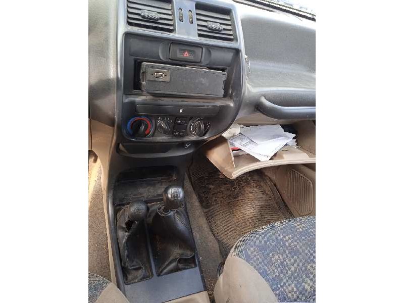 nissan terrano/terrano.ii (r20) del año 2000