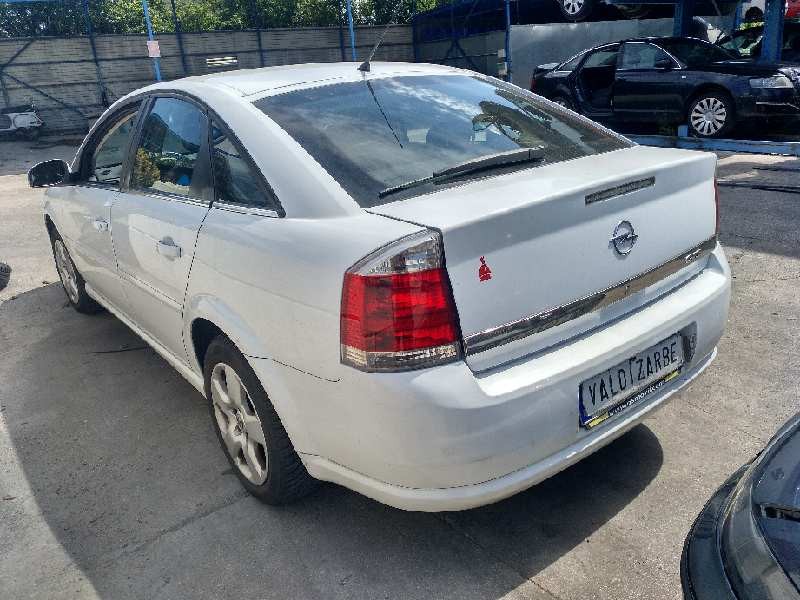 opel vectra c berlina del año 2005