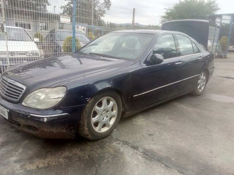 mercedes-benz clase s (w220) berlina del año 2001