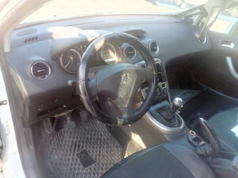 peugeot 308 del año 2008