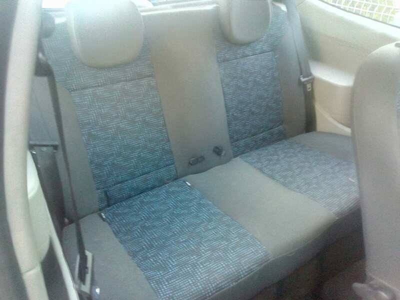 renault twingo del año 2010