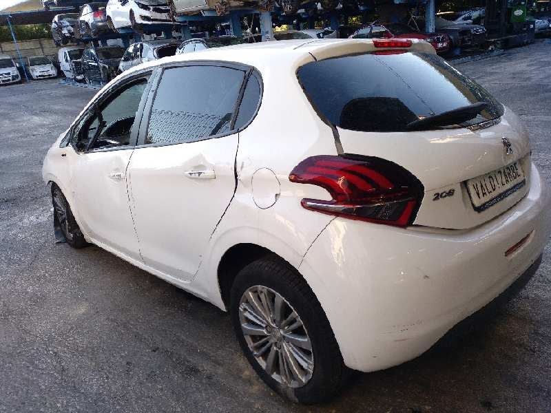 peugeot 208 del año 2016