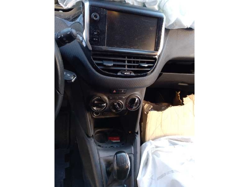 peugeot 208 del año 2016