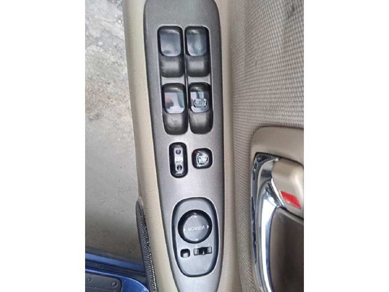 lexus is200 (gxe10) del año 2003