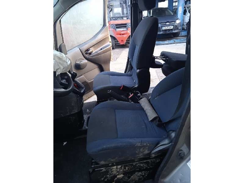 nissan nv 200 (m20) del año 2010