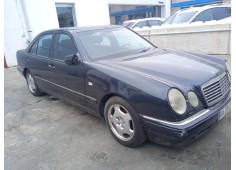 mercedes-benz clase e (w210) berlina del año 1996
