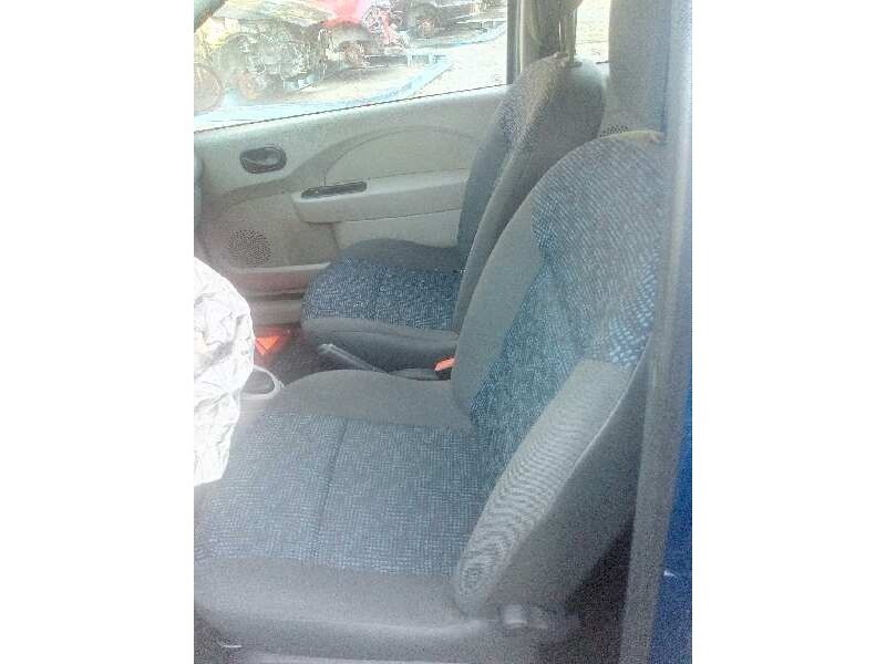 renault twingo del año 2010