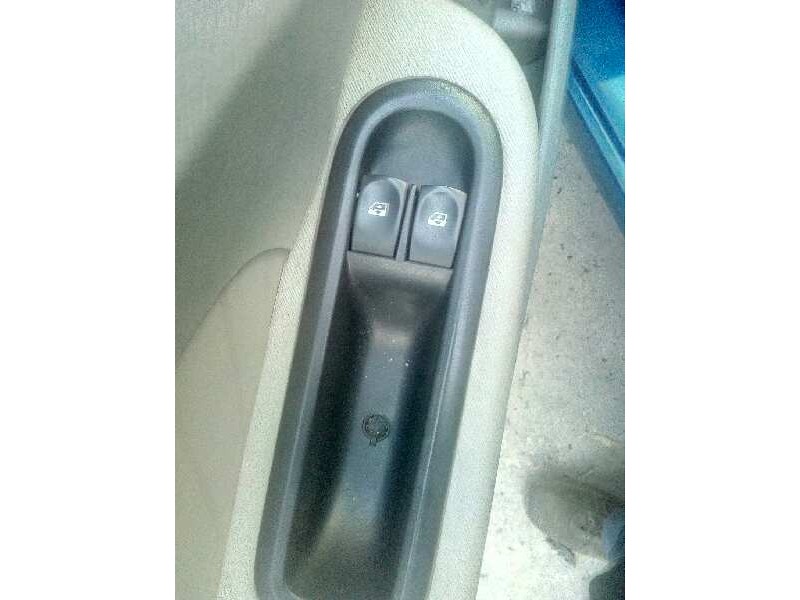 renault twingo del año 2010