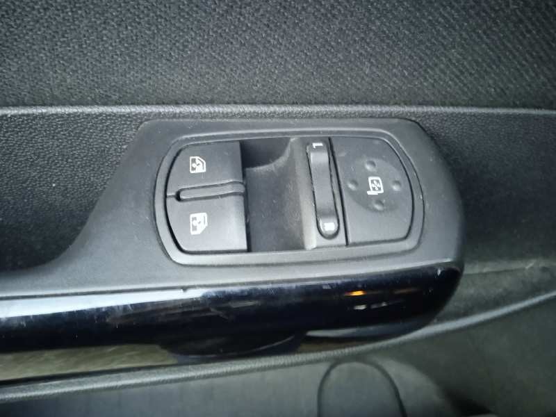 opel corsa d del año 2007