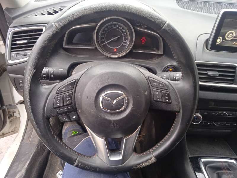 mazda 3 lim. () del año 2015