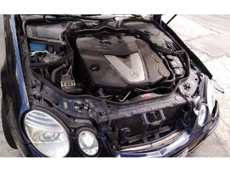 mercedes-benz clase e (w211) berlina del año 2006