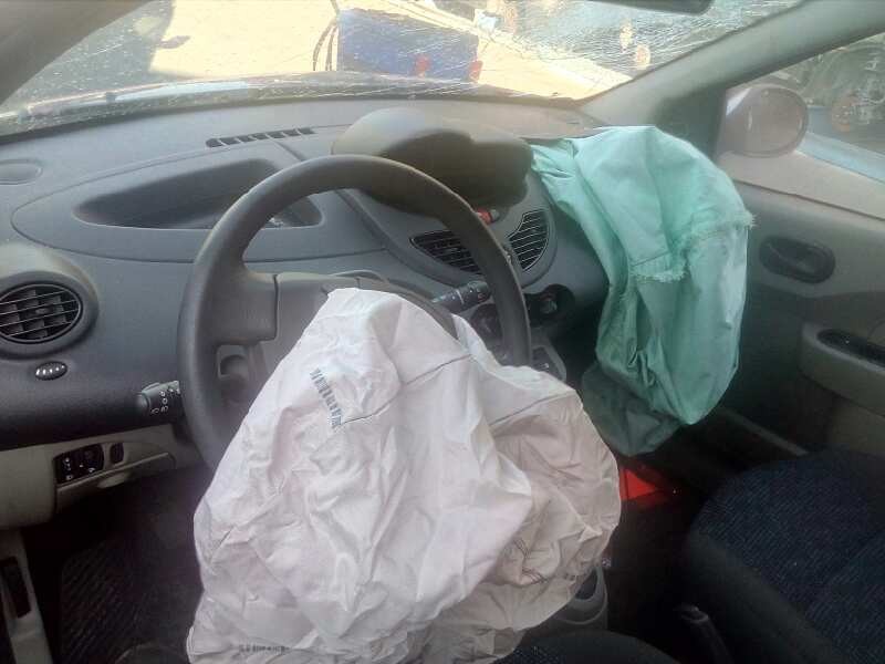 renault twingo del año 2010