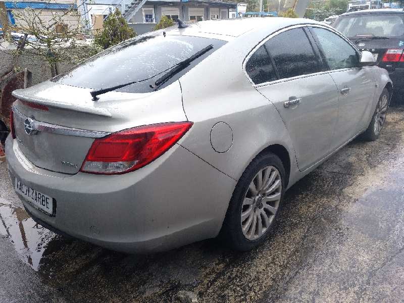 opel insignia berlina del año 2009