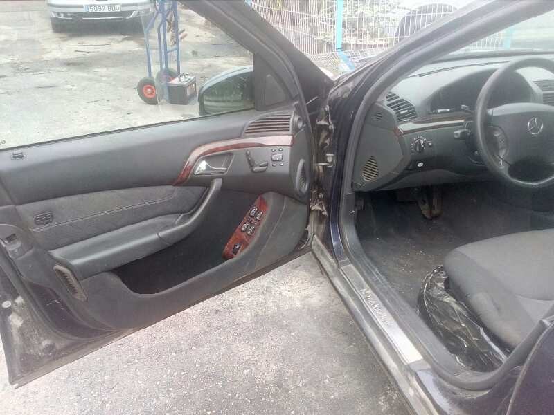 mercedes-benz clase s (w220) berlina del año 2001