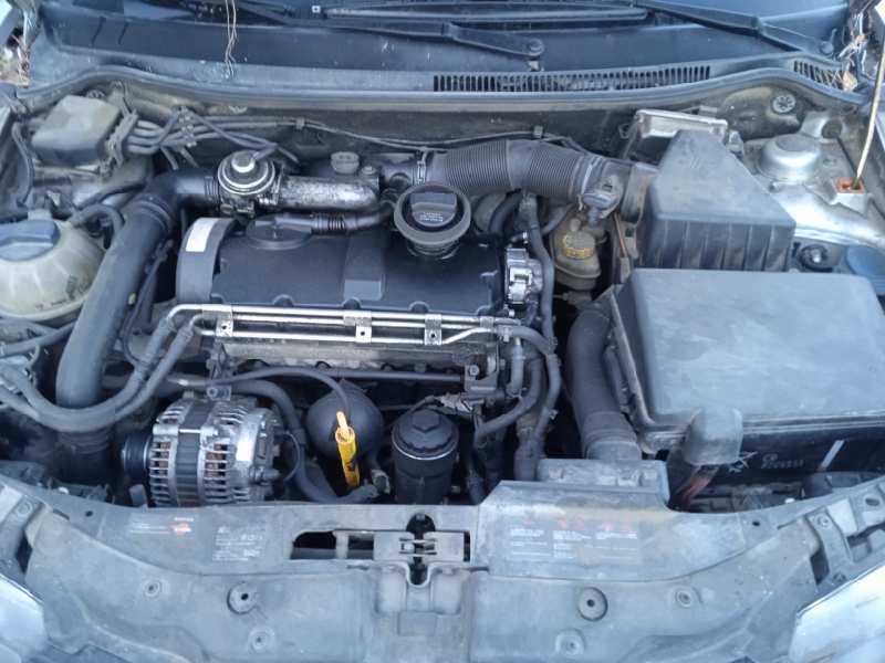 seat ibiza (6l1) del año 2002