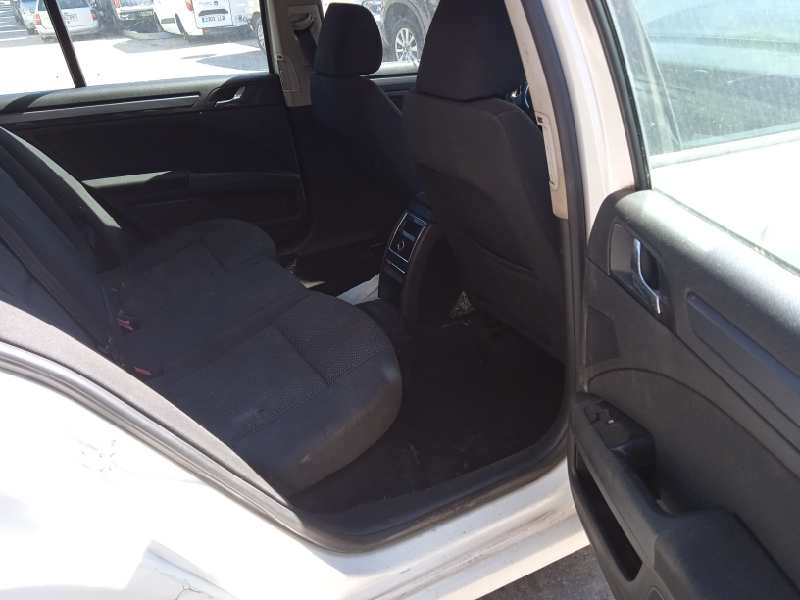 skoda suberb (3t4) del año 2011