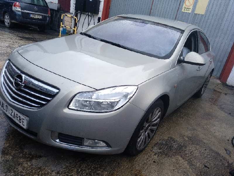 opel insignia berlina del año 2009