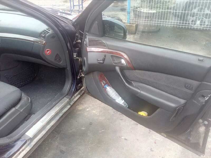 mercedes-benz clase s (w220) berlina del año 2001