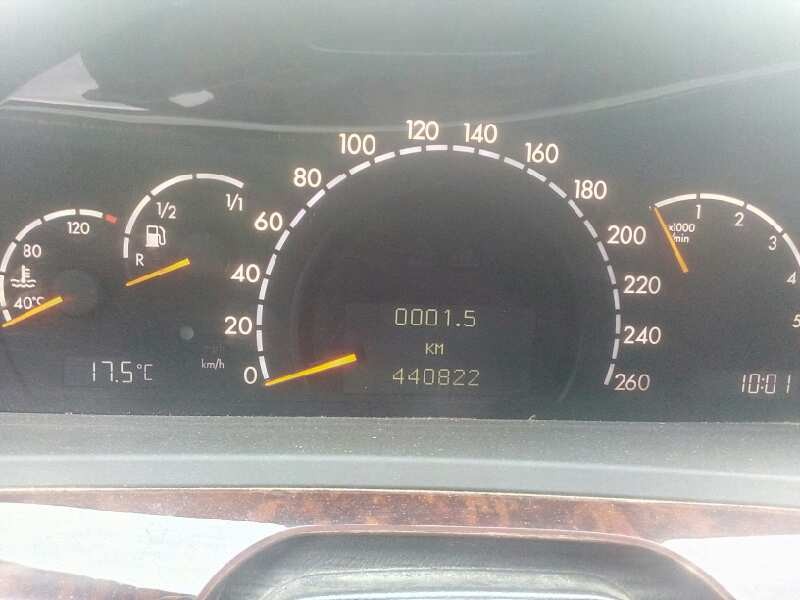 mercedes-benz clase s (w220) berlina del año 2001