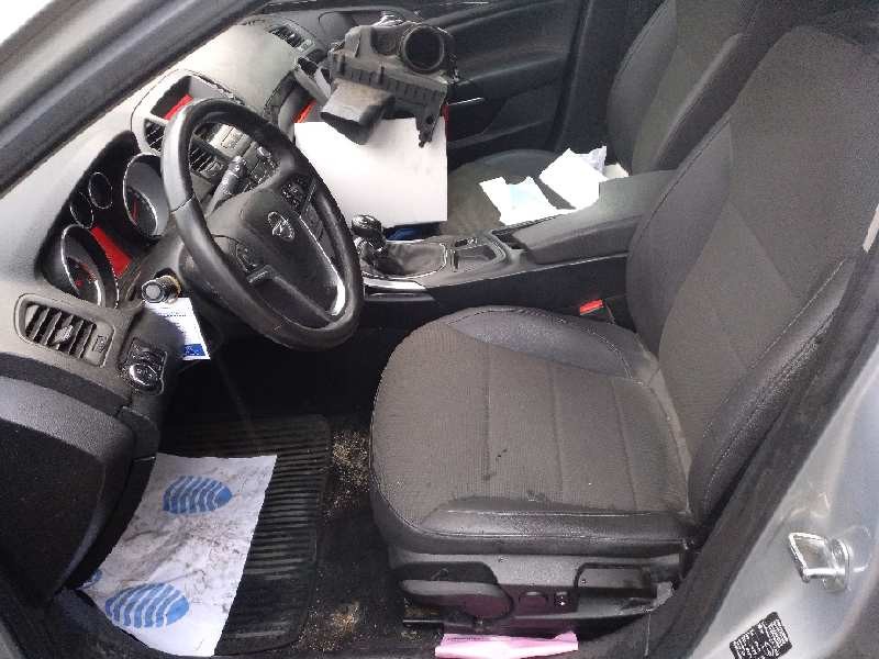 opel insignia berlina del año 2009