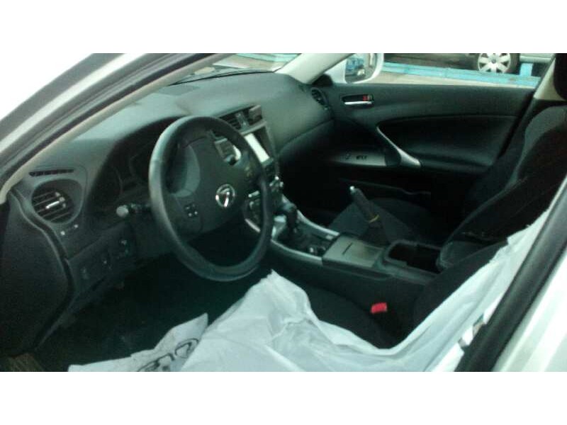 lexus is200 (ds2/is2) del año 2009