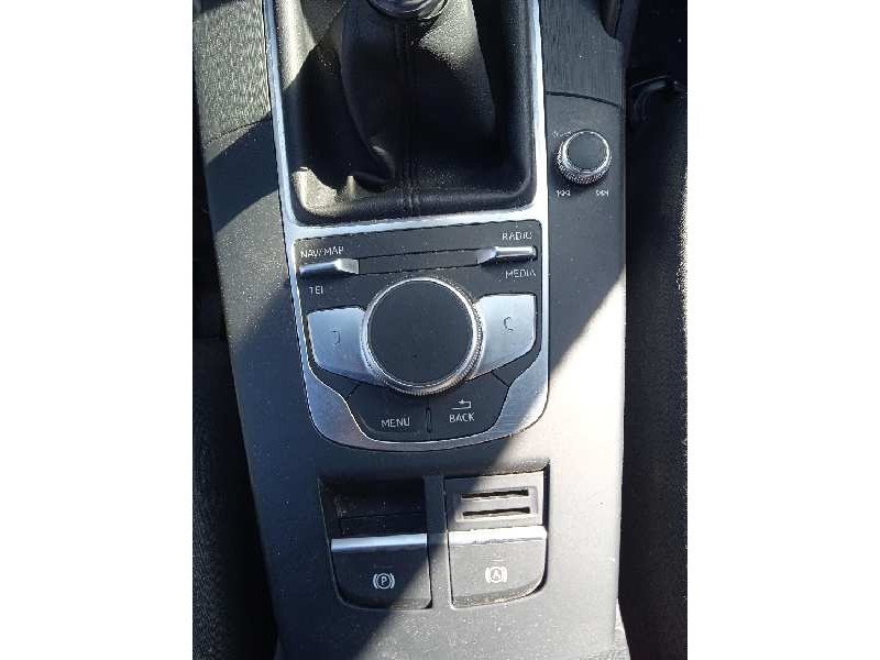 audi a3 (8vk) del año 2017