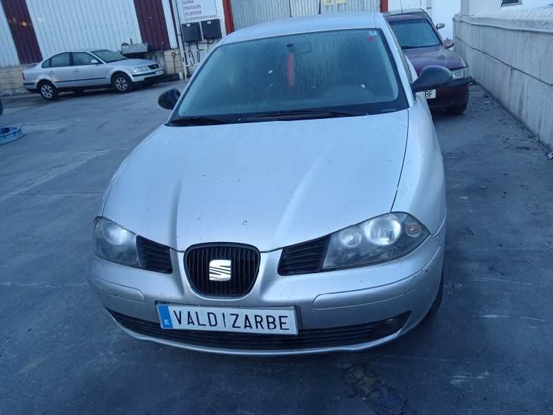 seat ibiza (6l1) del año 2002