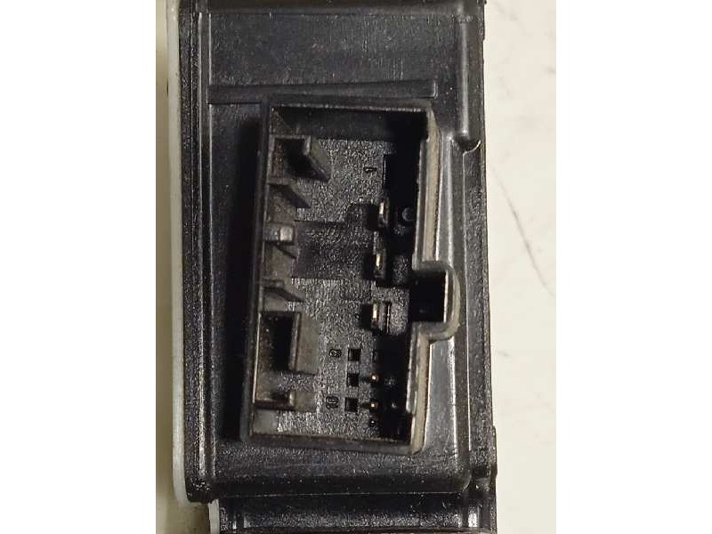 Recambio de elevalunas trasero derecho para seat leon sc (5f5) 1.4 16v tsi referencia OEM IAM 5Q0959812E  