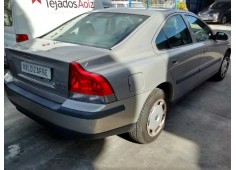 volvo s60 berlina del año 2001 2