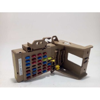 CAJA RELES / FUSIBLES 82201FJ010 