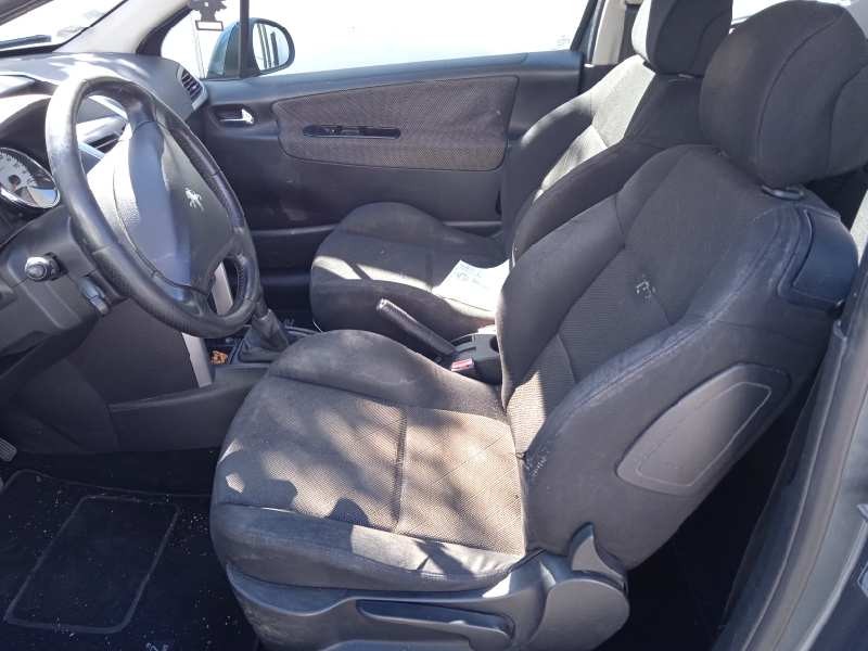 peugeot 207 del año 2006