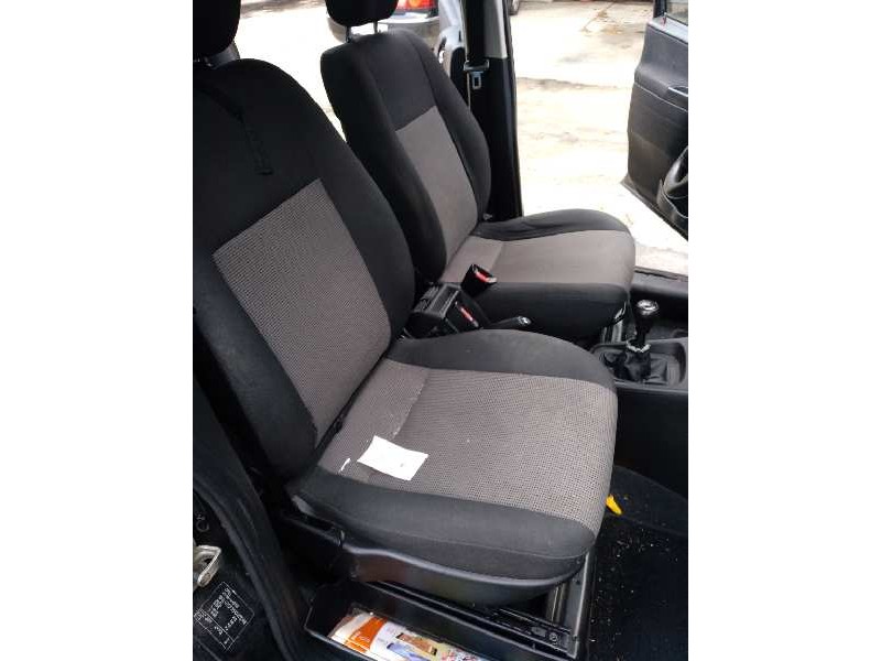 opel zafira a del año 2004