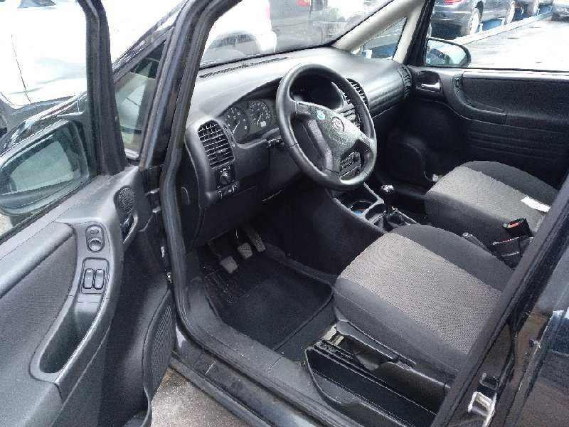 opel zafira a del año 2004