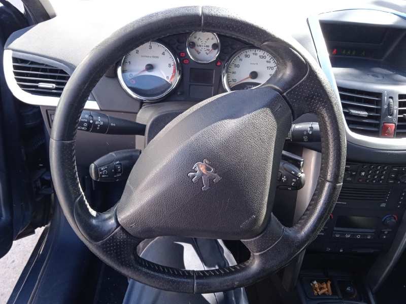 peugeot 207 del año 2006