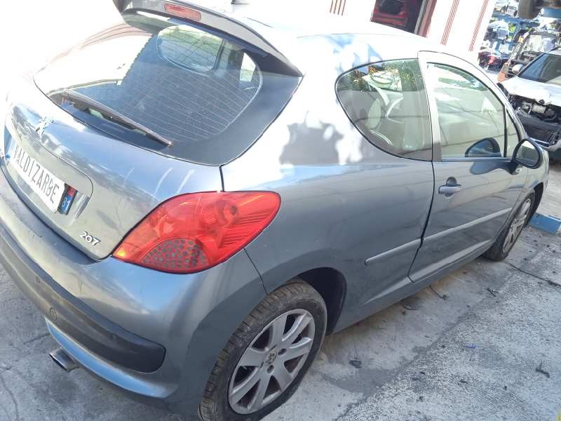 peugeot 207 del año 2006
