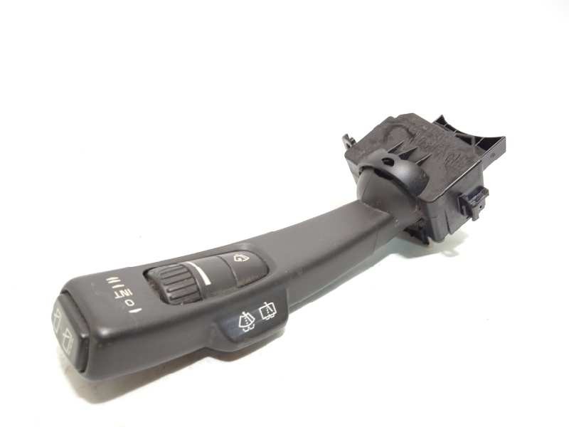 Recambio de mando limpia para volvo v50 familiar 2.4 cat referencia OEM IAM 8682869  8691993