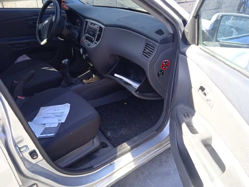 kia rio del año 2008