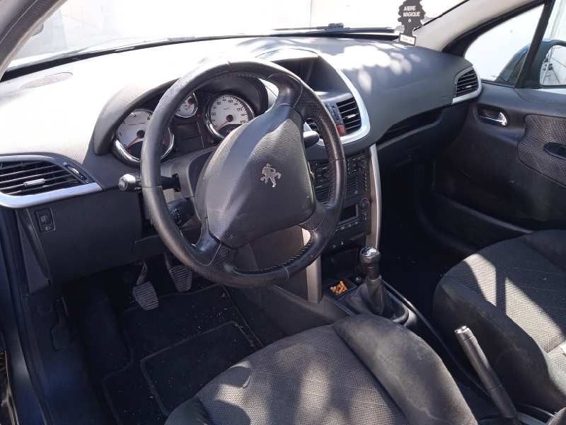 peugeot 207 del año 2006