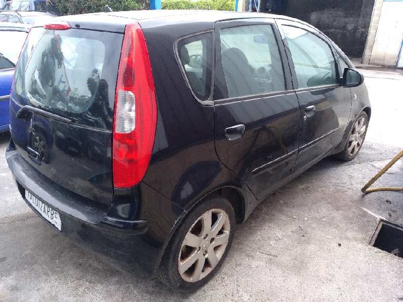 mitsubishi colt berlina 3 (cz) del año 2005