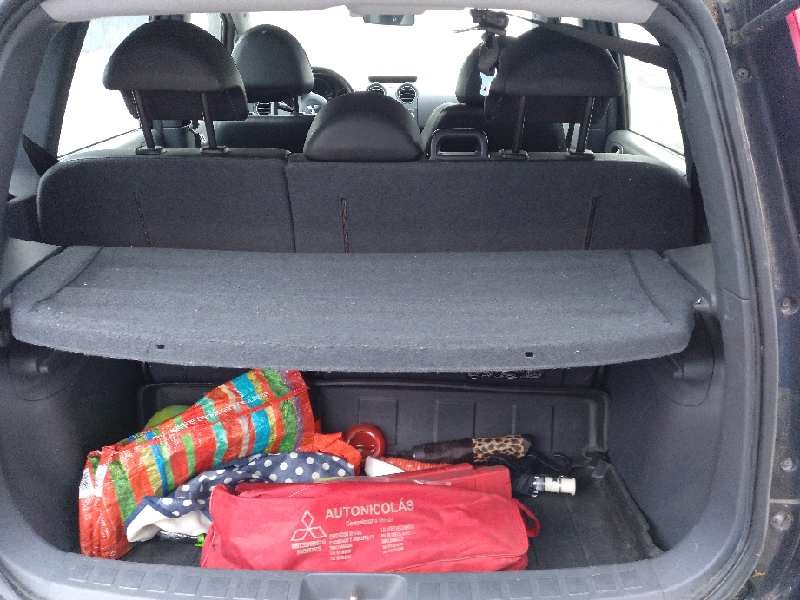 mitsubishi colt berlina 3 (cz) del año 2005