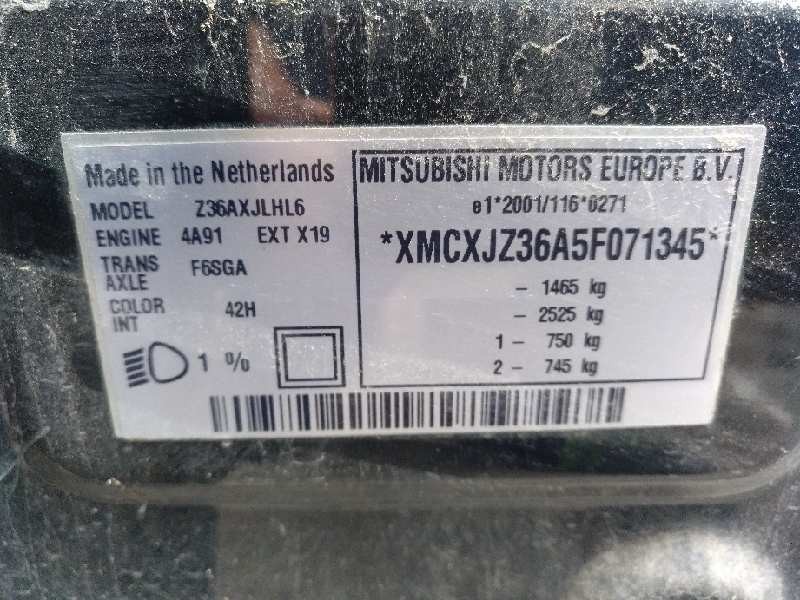 mitsubishi colt berlina 3 (cz) del año 2005