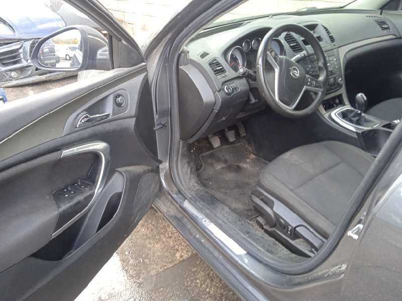 opel insignia sports tourer del año 2010