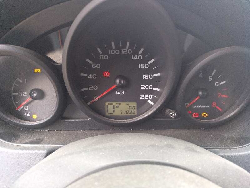 mitsubishi colt berlina 3 (cz) del año 2005