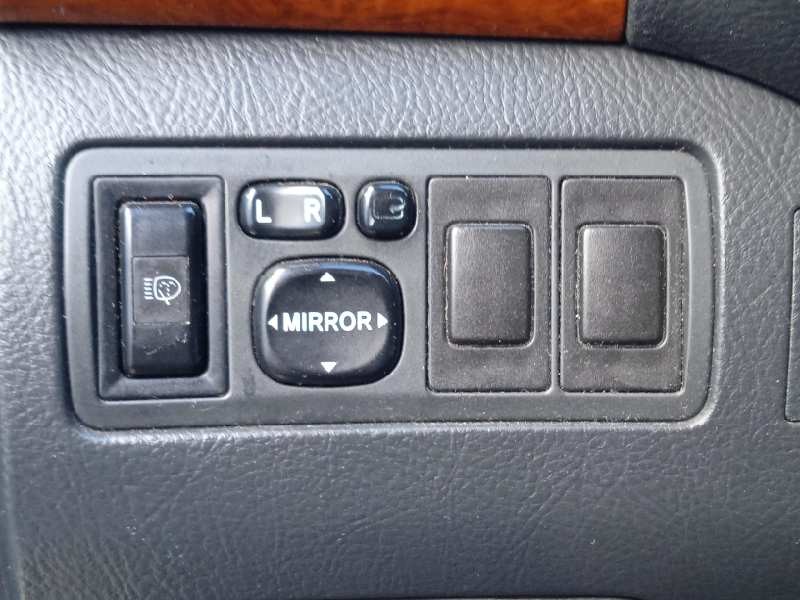 toyota avensis berlina (t25) del año 2006