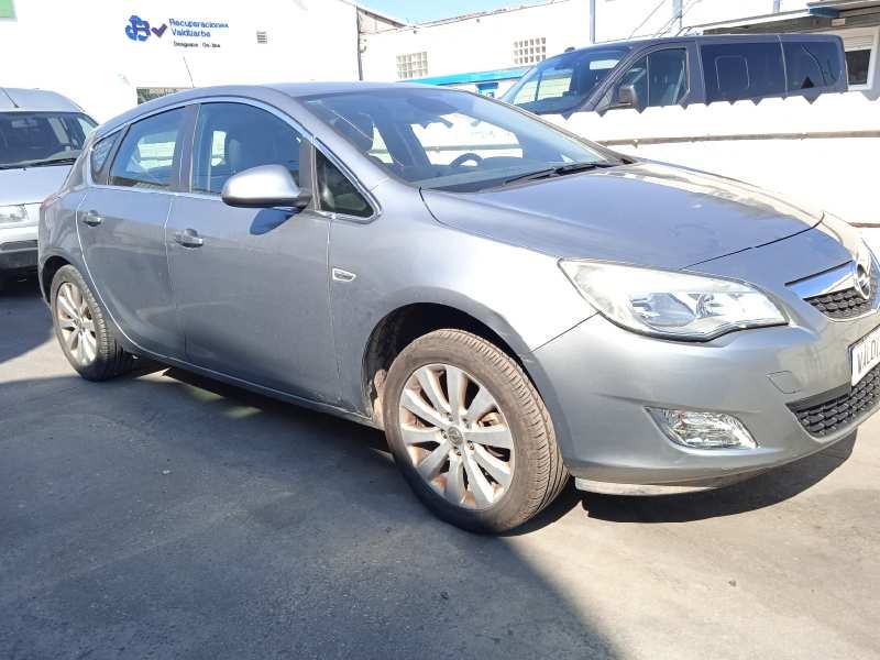 opel astra j lim. del año 2010