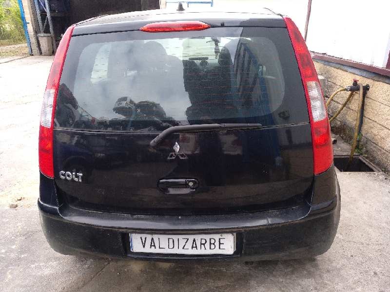 mitsubishi colt berlina 3 (cz) del año 2005